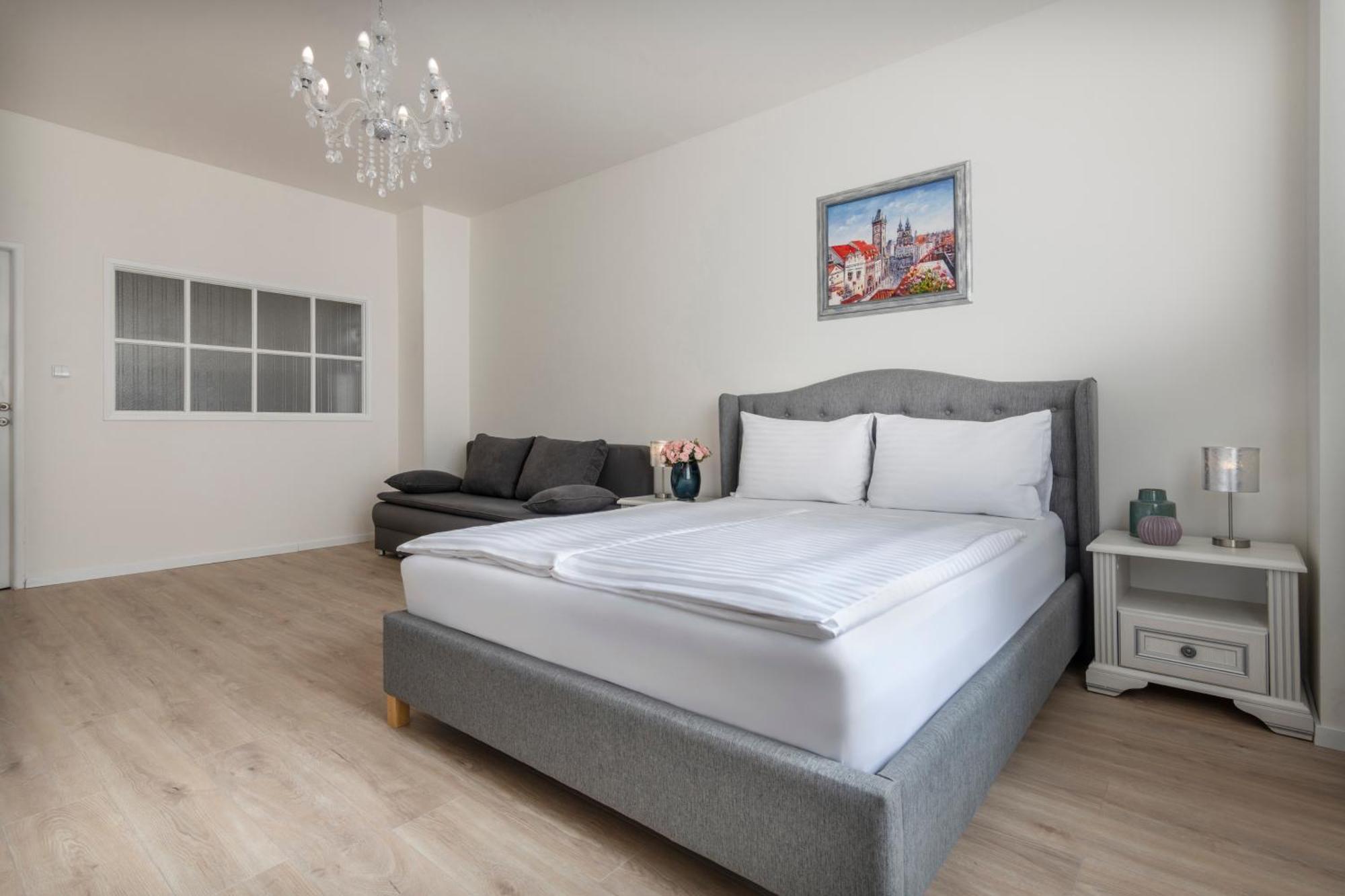 Prague Serenity Suites And Apartments Bagian luar foto