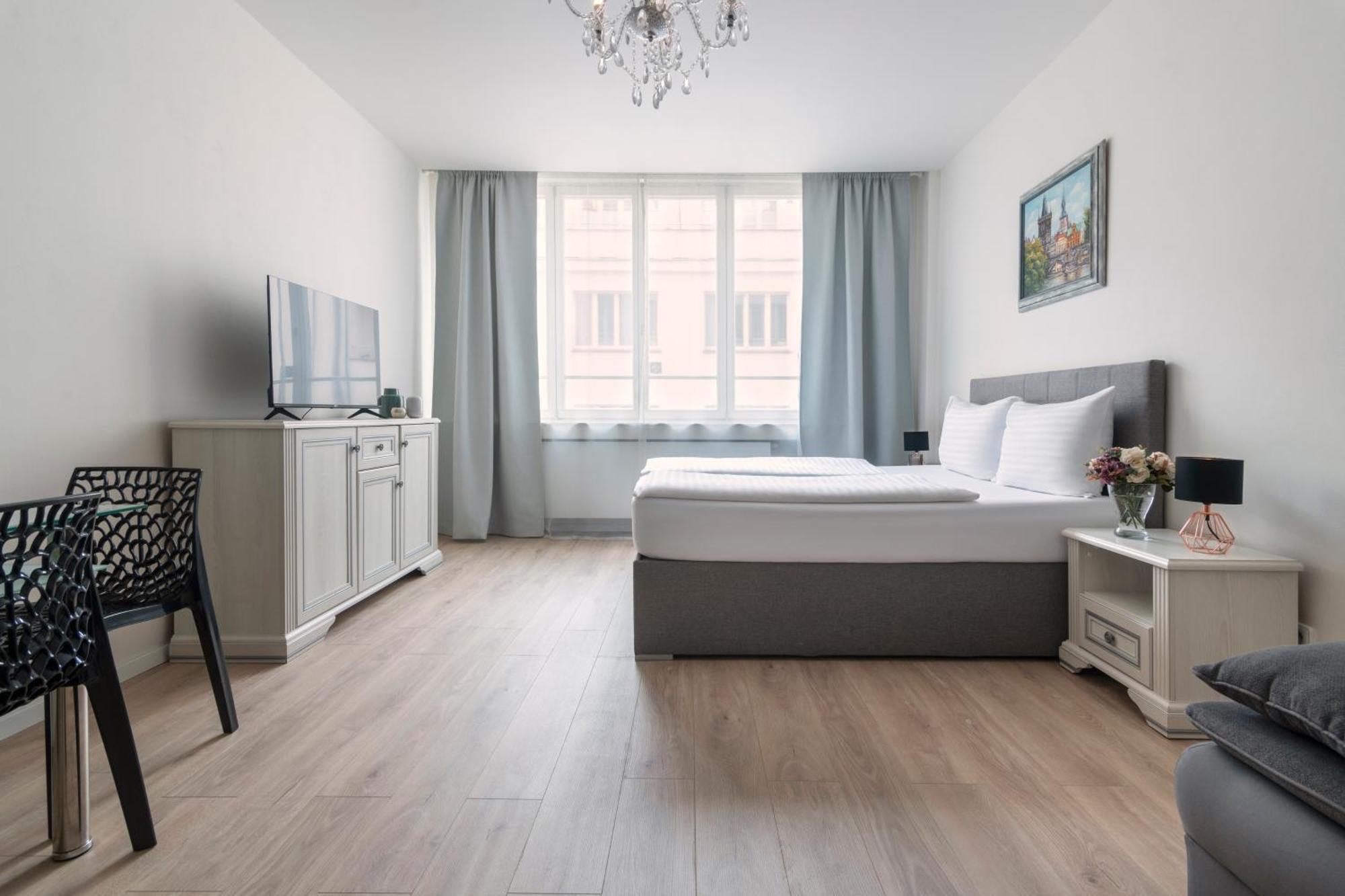 Prague Serenity Suites And Apartments Bagian luar foto