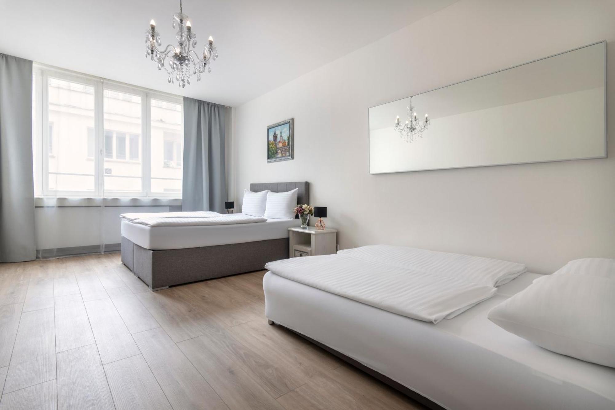 Prague Serenity Suites And Apartments Bagian luar foto