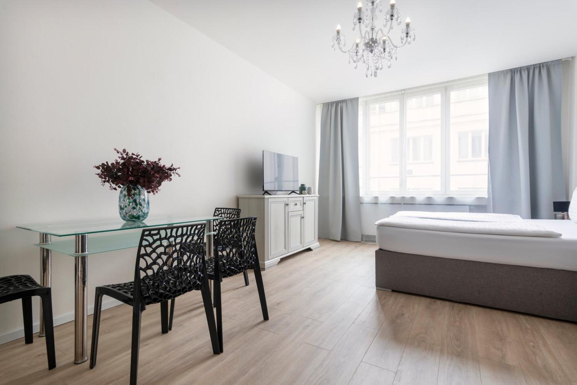Prague Serenity Suites And Apartments Bagian luar foto