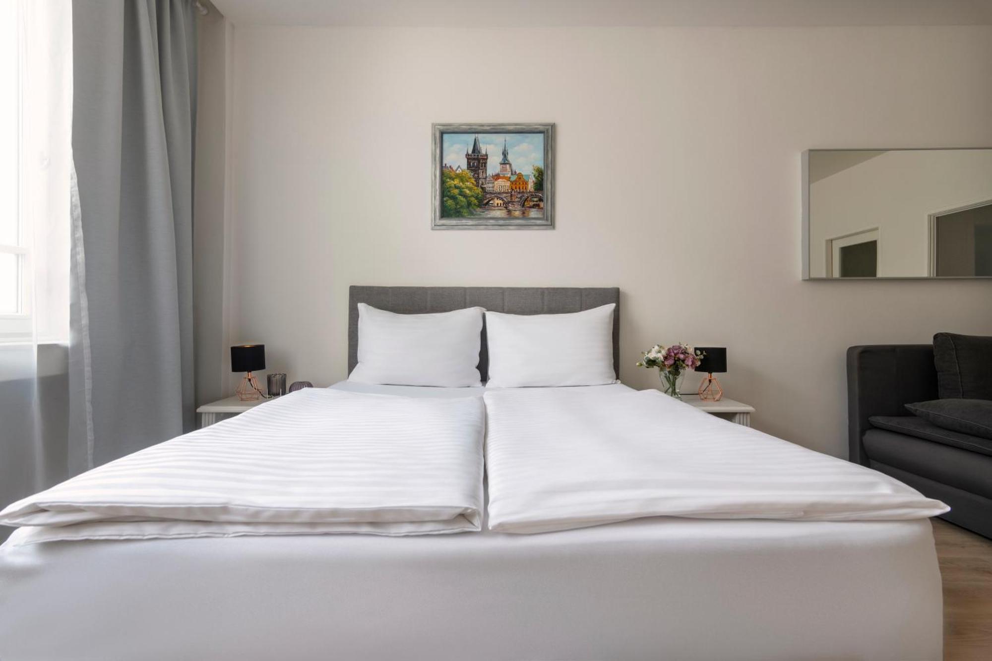 Prague Serenity Suites And Apartments Bagian luar foto